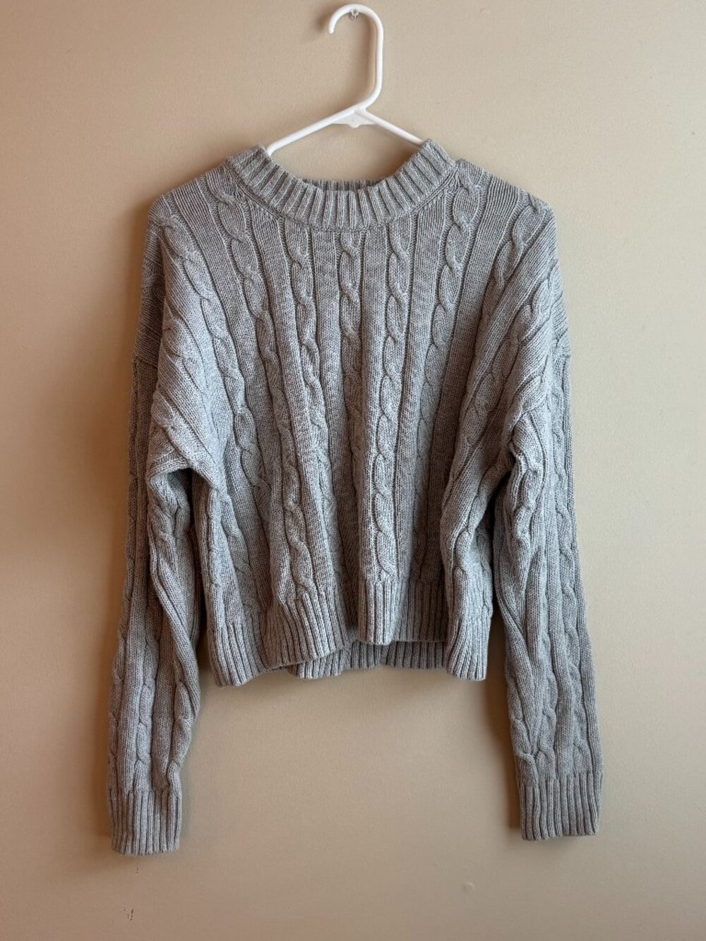 GAP Cable Knit Cropped Sweater Grey Gray Collegiate Coquette Girl NWT